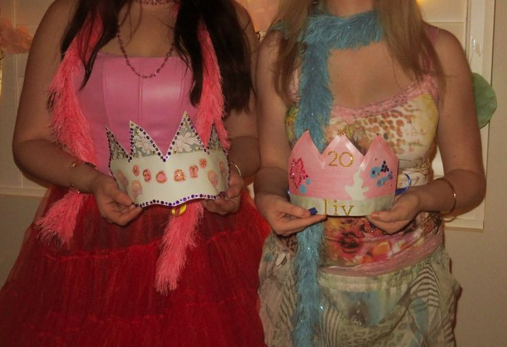 fancy nancy feather boas